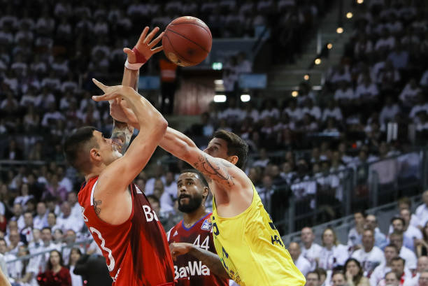 宁男篮的战 宁男篮的战