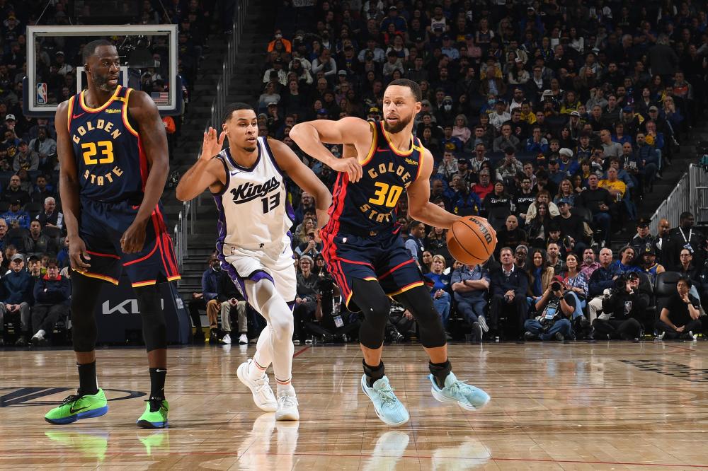 更为讽刺的 更为讽刺的